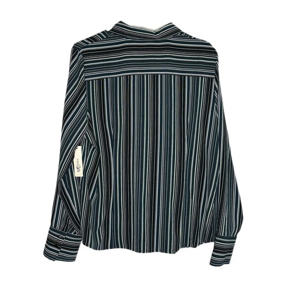 East 5th Aqua, Black, and Gray Women’s Button Down Shirt, Large, NWT - Picture 2 of 6